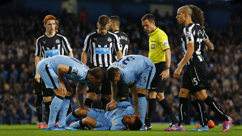 Hàng tiền vệ Man City: Từ niềm tự hào trở thành “tử huyệt” Hàng tiền vệ Man City: Từ niềm tự hào trở thành “tử huyệt”