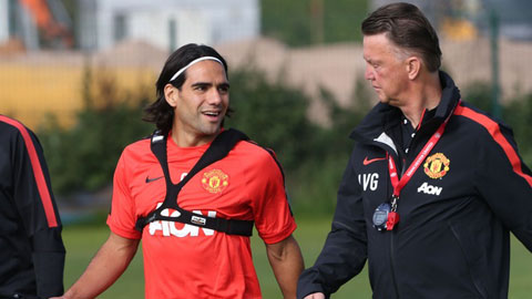 HLV Van Gaal sợ Falcao không đủ thể lực đá ở Premier League HLV Van Gaal sợ Falcao không đủ thể lực đá ở Premier League