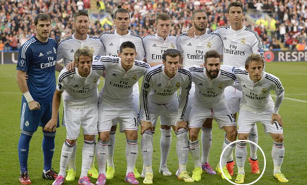 Ronaldo thích kiễng chân để Ronaldo thích kiễng chân để