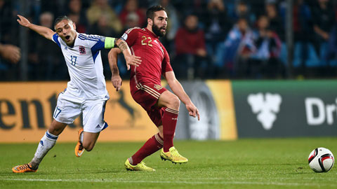 Thời của Real tại ĐT Tây Ban Nha: La Roja màu trắng Thời của Real tại ĐT Tây Ban Nha: La Roja màu trắng