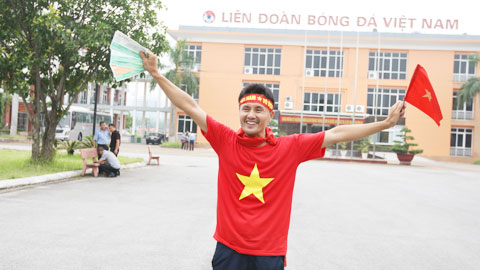 Chùm tin ĐT Việt Nam (ngày 14/11) Chùm tin ĐT Việt Nam (ngày 14/11)