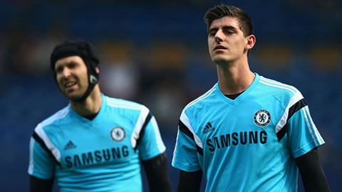 Courtois gợi ý Cech nên… chia tay Chelsea Courtois gợi ý Cech nên… chia tay Chelsea