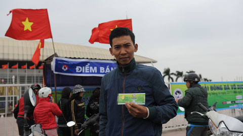Ngày đầu bán vé AFF Suzuki Cup 2014 tại quầy: Bình yên trước “bão” Ngày đầu bán vé AFF Suzuki Cup 2014 tại quầy: Bình yên trước “bão”