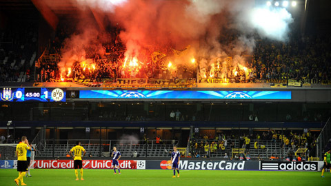 Dortmund và Galatasaray lĩnh án phạt từ UEFA Dortmund và Galatasaray lĩnh án phạt từ UEFA