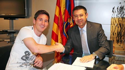Góc nhìn: Đằng sau sự im lặng của Messi và tiếng huýt sáo phản đối Bartomeu Góc nhìn: Đằng sau sự im lặng của Messi và tiếng huýt sáo phản đối Bartomeu