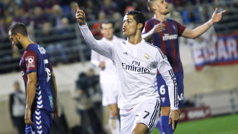 Ronaldo và bàn thắng thứ 20 ở La Liga: Siêu nhân CR7! Ronaldo và bàn thắng thứ 20 ở La Liga: Siêu nhân CR7!