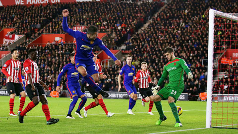 Man United nhọc nhằn lên thứ 3: Chỉ là may mắn? Man United nhọc nhằn lên thứ 3: Chỉ là may mắn?