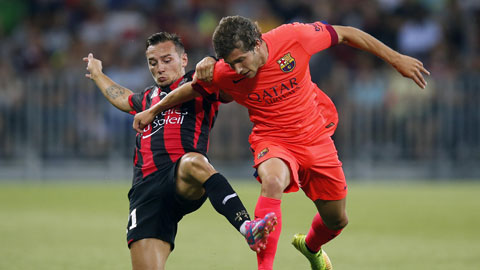 Sergi Roberto (phải) và đồng đội sẽ lại dễ dàng đánh bại Huesca