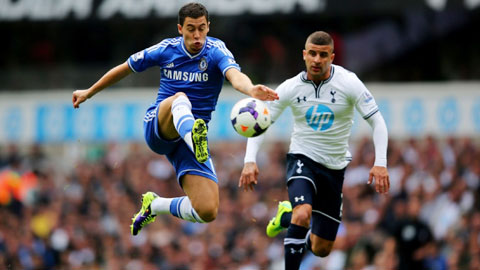 Eden Hazard (trái) đã sẵn sàng ghi bàn giúp Chelsea bứt tốc dịp năm mới