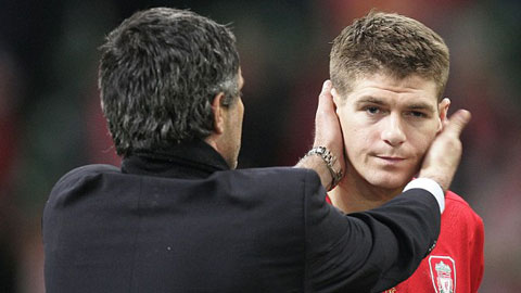 HLV Mourinho rất ngưỡng mộ Gerrard