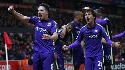 Chiến thắng trước Stoke giúp Man City thêm tự tin trong cuộc đua vô địch