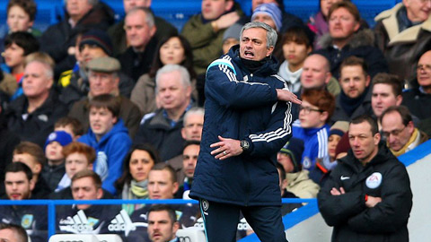 Mourinho không ngừng chỉ trích các trọng tài