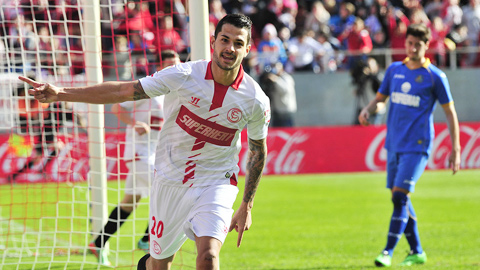 Vitolo kéo Sevilla đi tiếp!