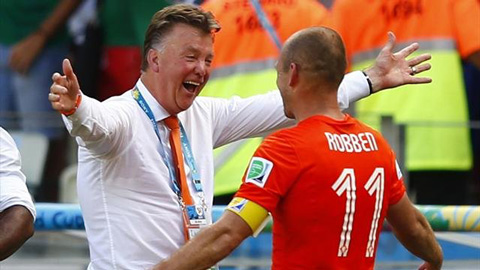 Robben rất mực kính trọng Van Gaal