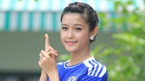 Ngoài là 1 fan hâm mộ CLB bóng đá Chelsea cuồng nhiệt, Huyền My còn rất thích môn bơi lội (ảnh trong bài) để giữ gìn vóc dáng