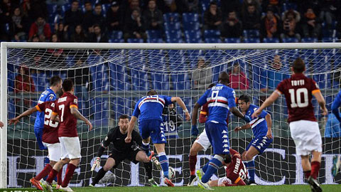 Roma vừa phải nhận thất bại đầu tiên trên sân nhà tại Serie A kể từ đầu mùa