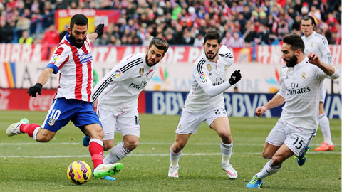 3 trận gần nhất làm khách tại Vicente Calderon, Real (áo trắng) toàn thua và không ghi nổi bàn nào