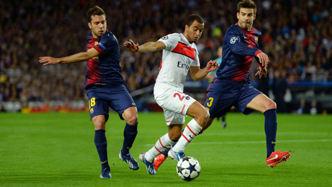 Đang có phong độ cực cao cùng lợi thế sân nhà, PSG (giữa) đủ sức đánh bại Barca