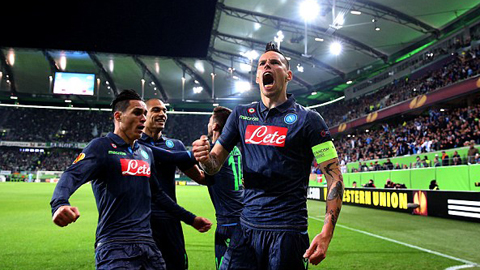 Với việc vùi dập Wolfsburg 4-1, Napoli coi như đã đặt vé vào vòng bán kết