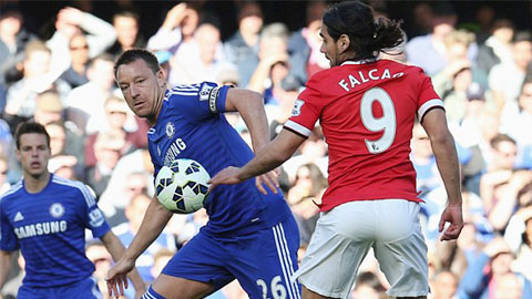 Falcao bị Terry kèm rất chặt ở trận đấu đêm qua