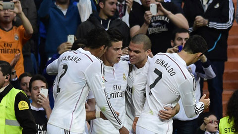 Real Madrid có chiến thắng để bám đuổi Barca