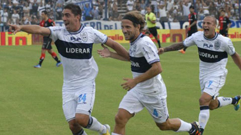 04h00 ngày 23/5: Gimnasia vs Quilmes