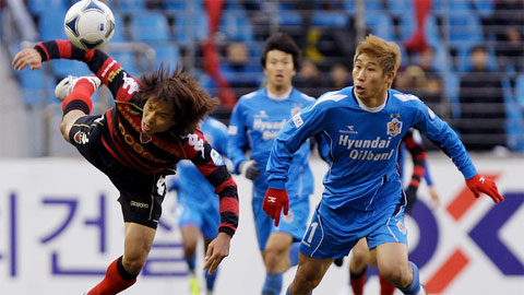 12h00 ngày 25/5: Ulsan Hyundai vs Pohang Steelers