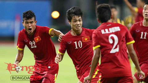 Niềm vui sướng của các cầu thủ U23 Việt Nam sau khi vùi dập U23 Malaysia - Ảnh: Đức Cường 