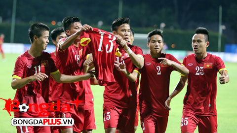 Ngọc Hải và các đồng đội đã có màn trình diễn chói sáng đem về chiến thắng 5-1 trước U23 Malaysia - Ảnh: Đức Cường