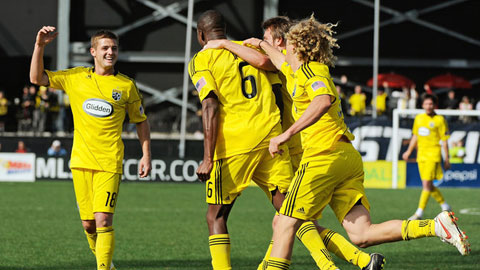 06h30 ng&agrave;y 14/6: Columbus Crew vs LA Galaxy