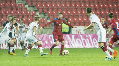 01h45 ngày 24/6, U21 CH Czech vs U21 Đức: Chủ nhà phải thắng!