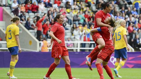 06h30 ngày 28/6, Canada vs Anh: Vé bán kết cho chủ nhà (nữ)