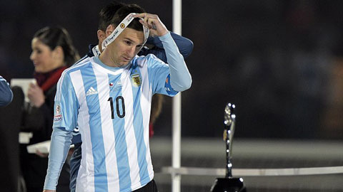 Messi từ chối nhận danh hiệu Cầu thủ xuất sắc nhất Copa America 2015