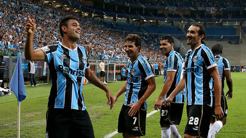 07h00 ngày 15/7: Gremio vs Criciuma