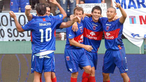 02h15 ngày 26/7: Sarmiento vs Tigre