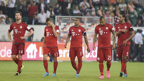 Trận thua Wolfsburg chứng tỏ Bayern vẫn gặp muôn vàn khó khăn trước các đối thủ mạnh