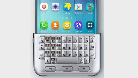 Bàn phím QWERTY đi kèm Galaxy S6 edge Plus có thêm các phím điều hướng