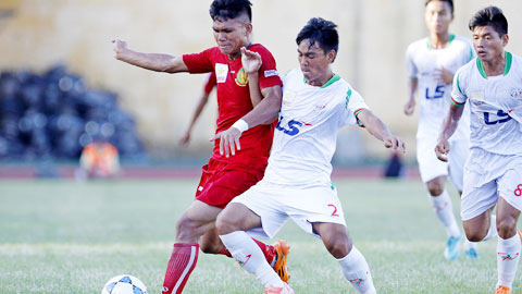 Các cầu thủ TP.HCM (áo sáng) liệu còn giữ được niềm tin trên đường đua vô địch?