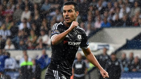 Pedro tỏa sáng rực rỡ với 1 bàn thắng và 1 đường kiến tạo