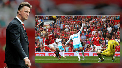 HLV Van Gaal vẫn tỏ ra cứng nhắc trong cách triển khai lối chơi cho M.U