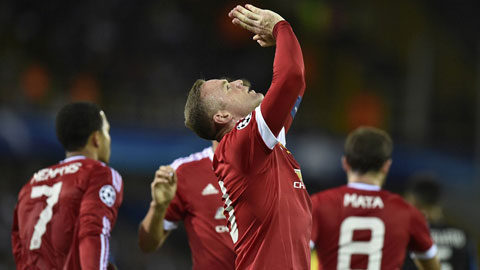 Rooney tỏa sáng rực rỡ với một cú hat-trick