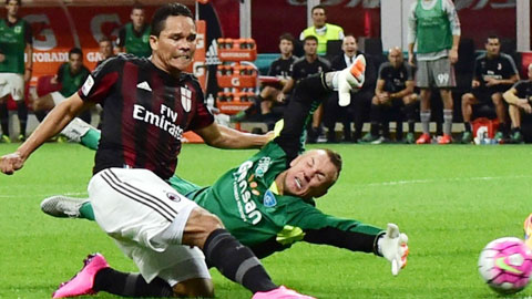 Milan (trái) đã thể hiện một bộ mặt bạc nhược trong trận gặp Empoli