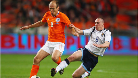 Robben và đồng đội sẽ đánh bại Iceland để trả mối hận thua 0-2 ở lượt đi 