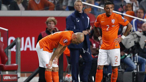 ĐT Hà Lan (áo cam) thua sốc Iceland ngay trận ra mắt của HLV Danny Blind