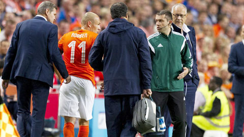  Hà Lan sẽ mất Robben 1 tháng vì chấn thương cơ khép