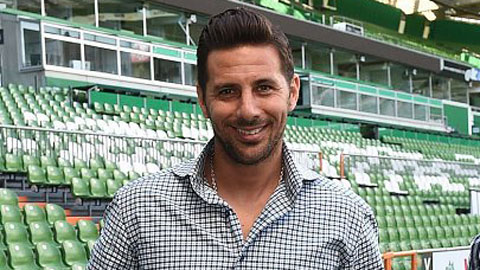 Pizarro được chào đón như một cứu tinh khi trở lại Bremen ở tuổi 37
