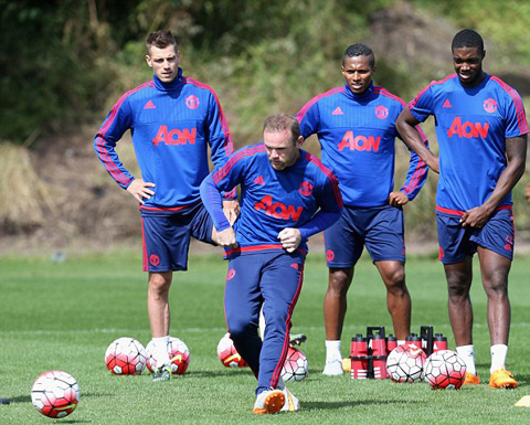 Rooney sẽ phải trải qua buổi kiểm tra y tế trước khi có quyết định chính thức