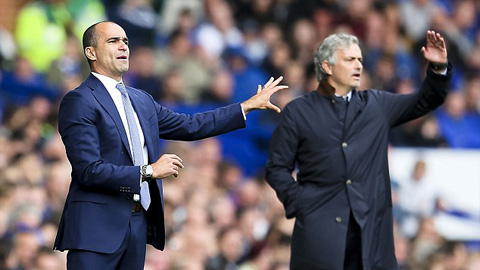 HLV Mourinho và Martinez đã to tiếng với nhau sau trận đấu