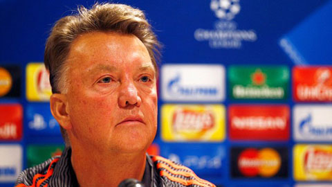Van Gaal khá thận trọng trước chuyến làm khách tại Philips