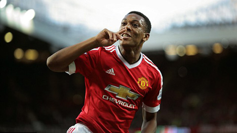 Martial đang trở thành một thần tượng mới ở Old Trafford
